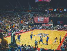 开云官网-孤岛上的巨塔，戈贝尔如何以非典型方式终结快节奏之争？