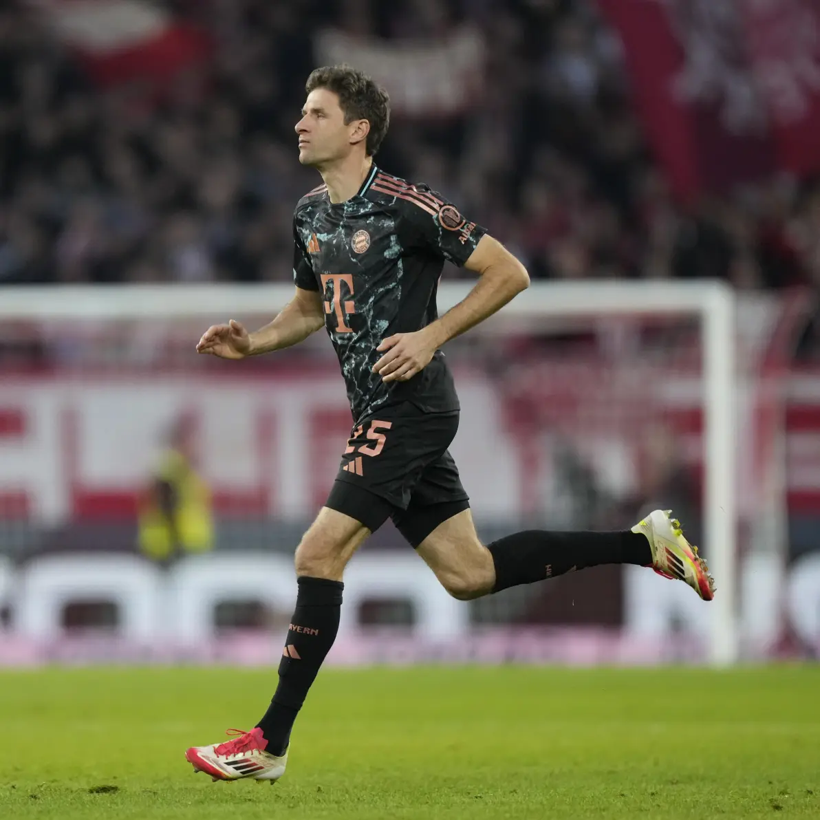 开云官方app入口-弗赖堡队员入选国家队,助攻欧洲比赛