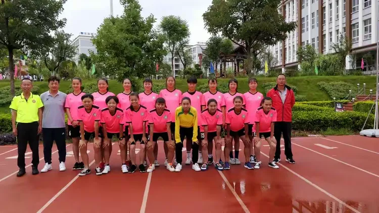 开云官网-墨西哥女足队员精神抖擞，取得胜利进入关键比赛