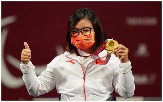 开云体育-纽约选手力压群雄，成功卫冕乒乓球女子单打冠军的简单介绍