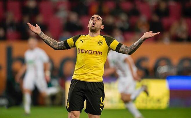 开云体育官网-多特蒙德客场逆转胜出，继续紧追领头羊