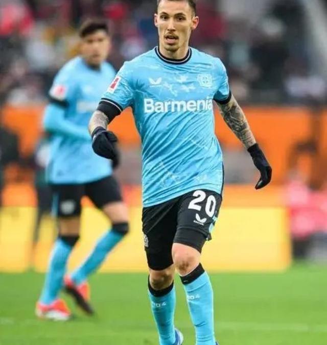 开云体育官网-多特蒙德客场逆转胜出，继续紧追领头羊