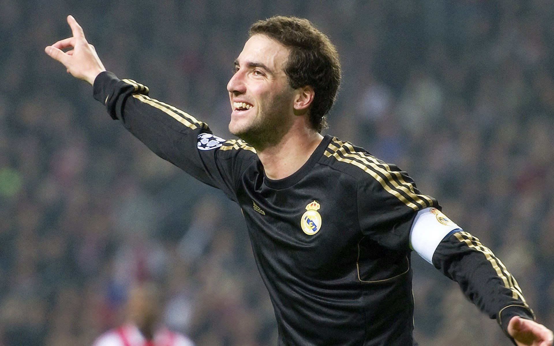 开云体育官方网站-东决关键战的足球镜像,南非淘汰荷兰的焦点启示